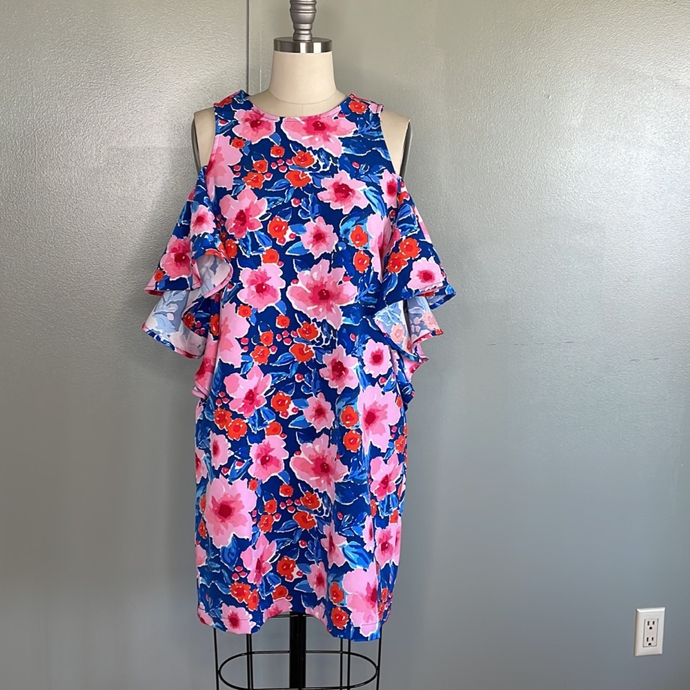 Mud pie. Cold shoulder, Floral dress